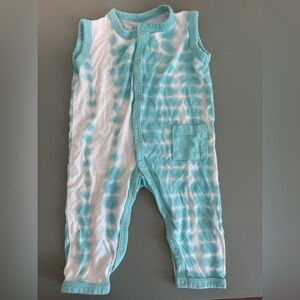 Kyte BABY Blue and White Tie-Dye Bodysuit